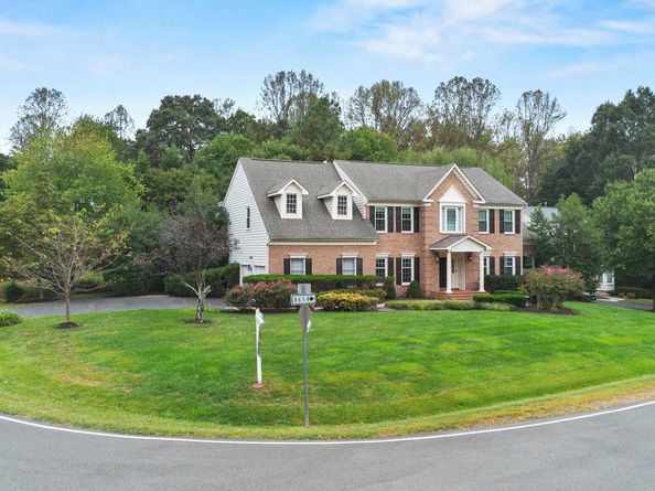 11910 Crayton Court, Herndon VA 20170