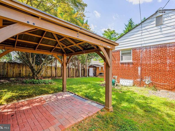 6400 Bells Mill Road, Bethesda MD 20817