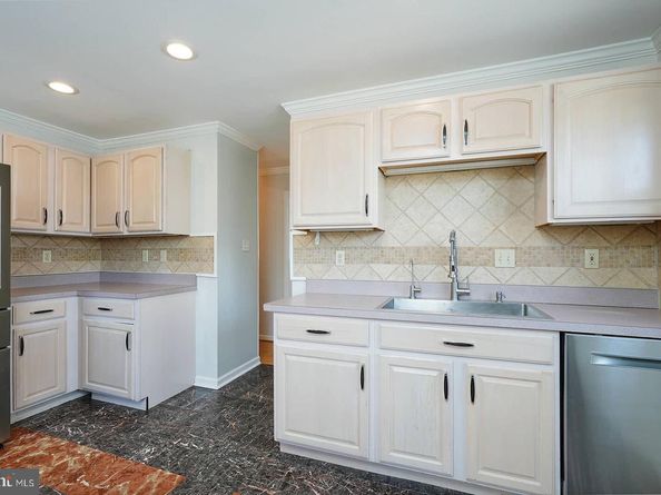 6400 Bells Mill Road, Bethesda MD 20817