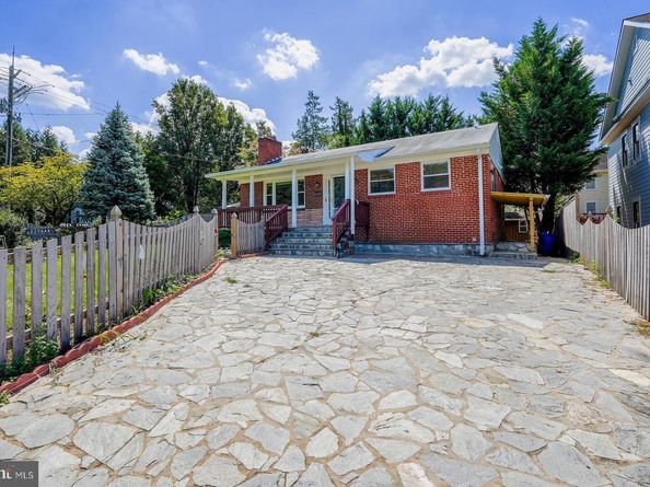 6400 Bells Mill Road, Bethesda MD 20817