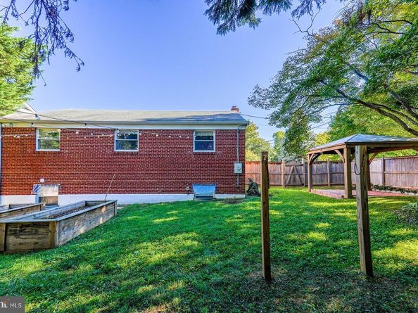 6400 Bells Mill Road, Bethesda MD 20817