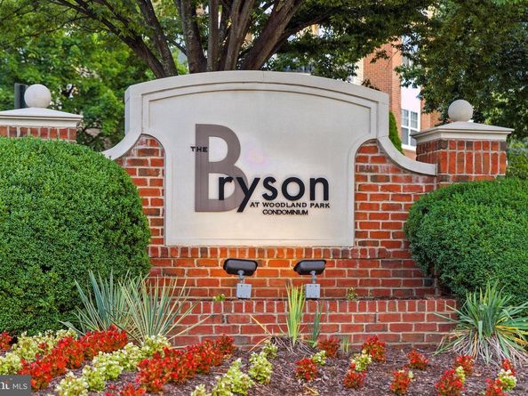 12958 Centre Park Circle 219, Herndon VA 20171