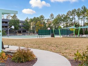 12958 Centre Park Circle 219, Herndon VA 20171