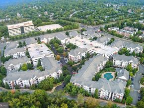 12958 Centre Park Circle 219, Herndon VA 20171