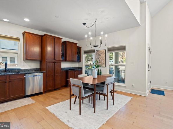 2046 S Shirlington Road, Arlington VA 22204