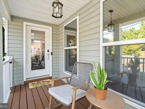 2046 S Shirlington Road, Arlington VA 22204