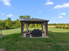23 Oxford Drive, Ivyland PA 18974