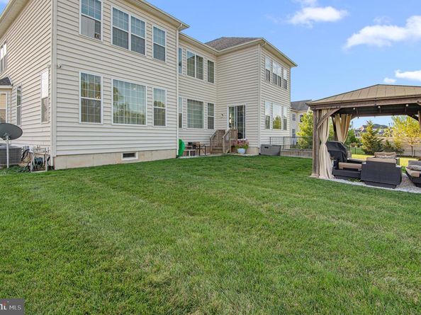 23 Oxford Drive, Ivyland PA 18974