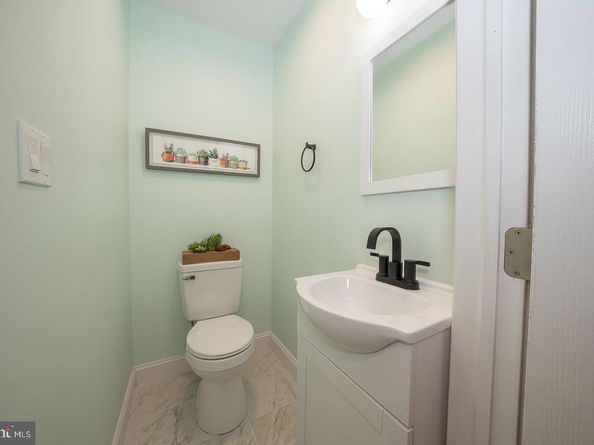 5246 Ridge Avenue, Philadelphia PA 19128