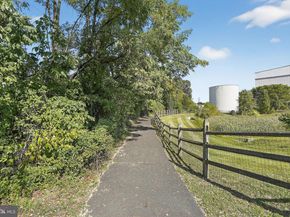 36 Jessop Lane, Hatboro PA 19040