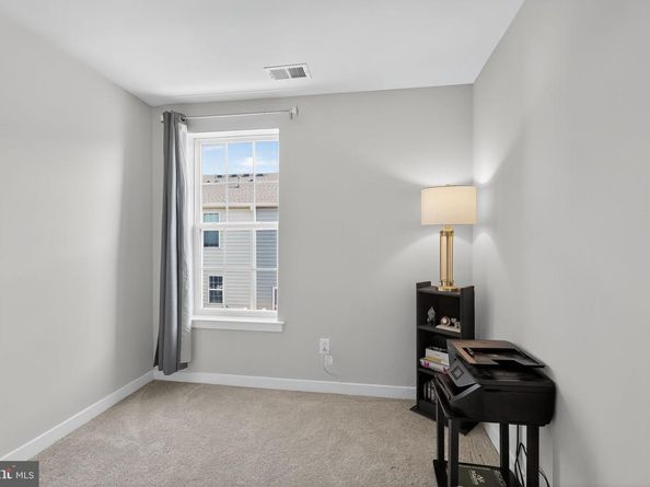 36 Jessop Lane, Hatboro PA 19040