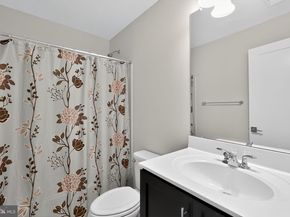 36 Jessop Lane, Hatboro PA 19040