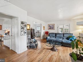 15 Oakland Road, Broomall PA 19008