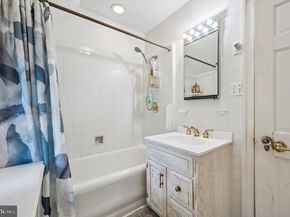 15 Oakland Road, Broomall PA 19008