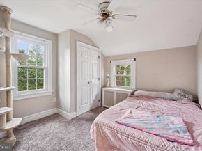 15 Oakland Road, Broomall PA 19008