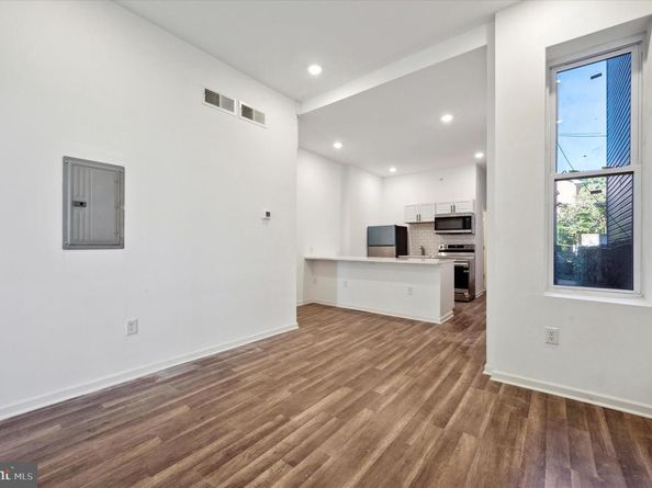 2132 N 18TH Street, Philadelphia PA 19121