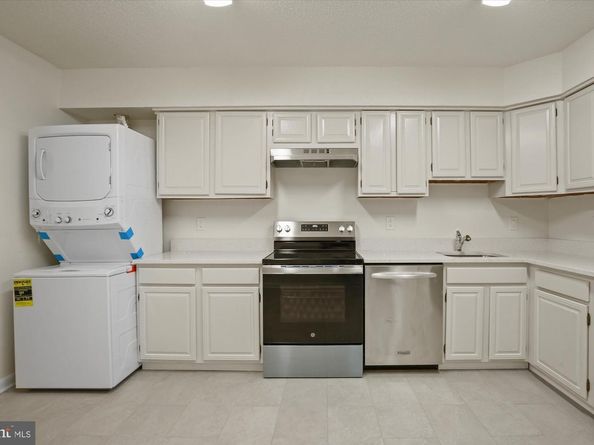 3709 South George Mason Drive 114, Falls Church VA 22041