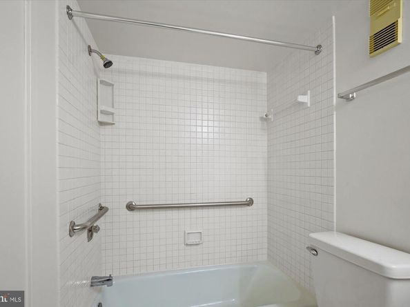 3709 South George Mason Drive 114, Falls Church VA 22041