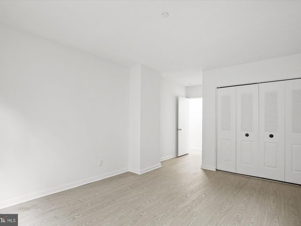3709 South George Mason Drive 114, Falls Church VA 22041