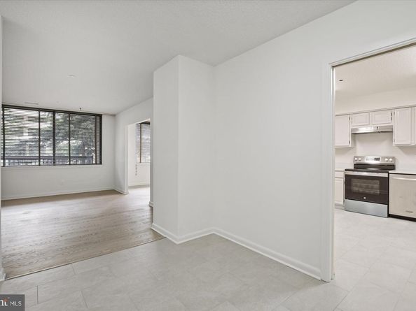3709 South George Mason Drive 114, Falls Church VA 22041