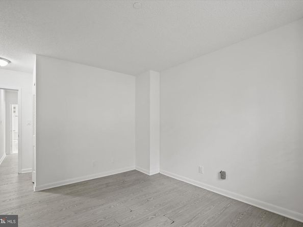 3709 South George Mason Drive 114, Falls Church VA 22041
