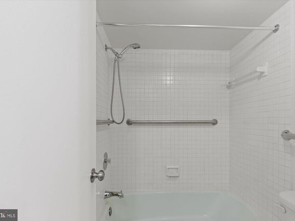 3709 South George Mason Drive 114, Falls Church VA 22041
