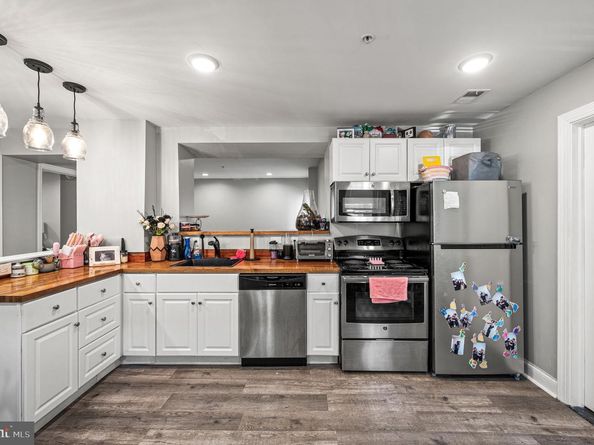 978 N Lawrence Street, Philadelphia PA 19123
