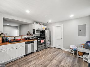 978 N Lawrence Street, Philadelphia PA 19123