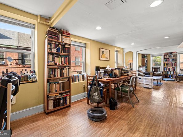 978 N Lawrence Street, Philadelphia PA 19123
