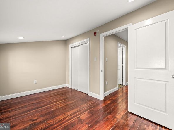 978 N Lawrence Street, Philadelphia PA 19123