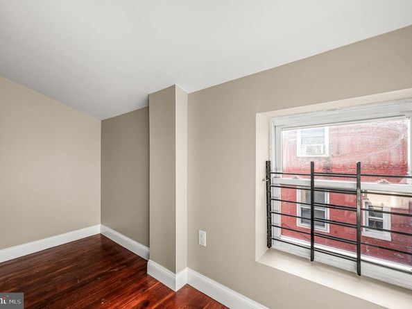 978 N Lawrence Street, Philadelphia PA 19123