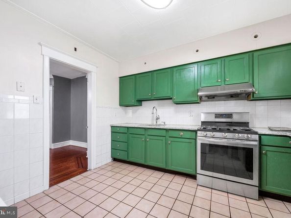 214 Kingston Road, Upper Darby PA 19082