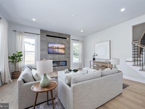 880 N Madison Street, Arlington VA 22205