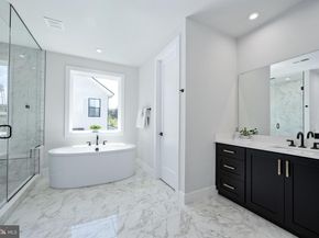 880 N Madison Street, Arlington VA 22205