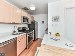 210 Park Terrace Court SE 62, Vienna VA 22180