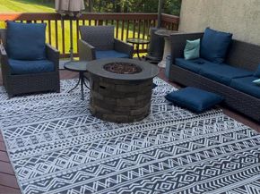 2082 Hunters Crest Way, Vienna VA 22181