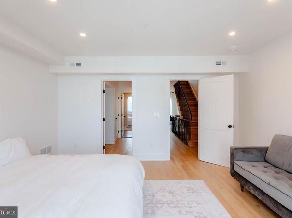 1714 Montrose Street 4, Philadelphia PA 19146