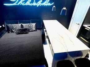 1324 Locust 429, Philadelphia PA 19107