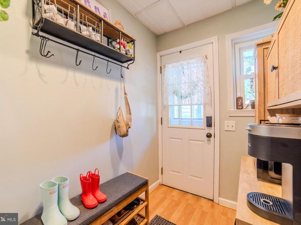 224 Ballymore Road, Springfield PA 19064