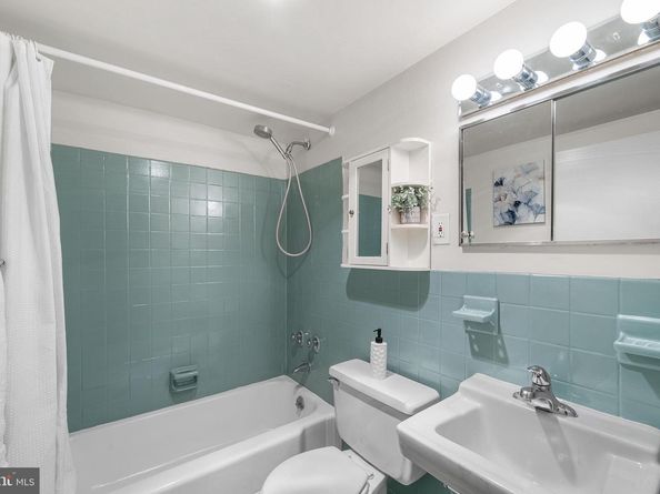 224 W Rittenhouse Square 217, Philadelphia PA 19103