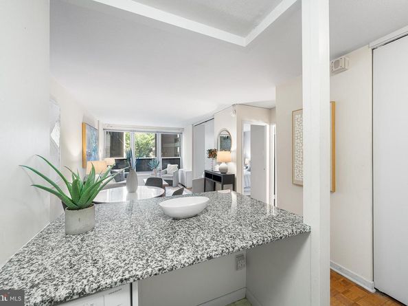 224 W Rittenhouse Square 217, Philadelphia PA 19103