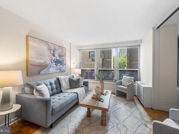 224 W Rittenhouse Square 217, Philadelphia PA 19103