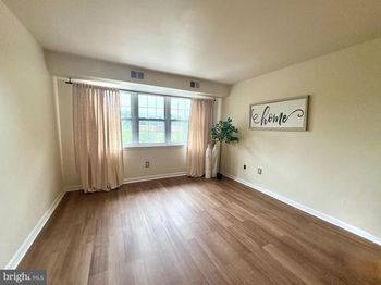 826 South Ave