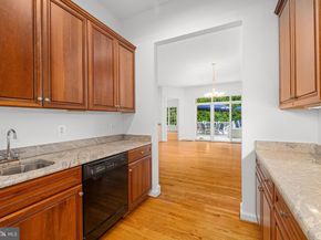 1200 Hunters Grove Court, Mclean VA 22102