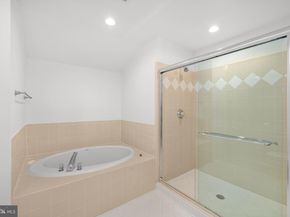 1200 Hunters Grove Court, Mclean VA 22102