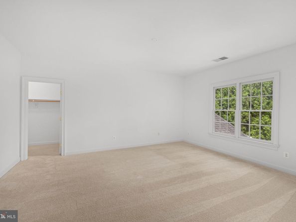 1200 Hunters Grove Court, Mclean VA 22102