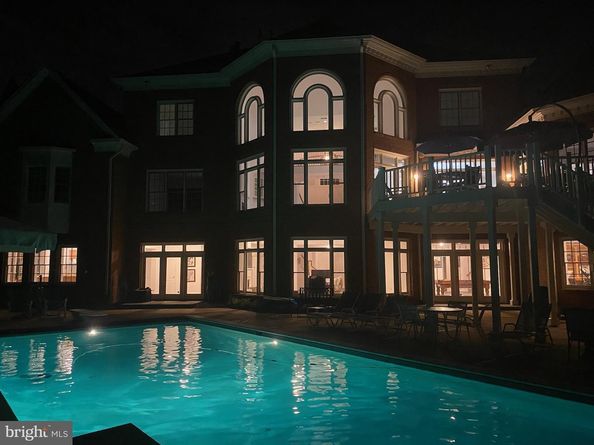 1200 Hunters Grove Court, Mclean VA 22102
