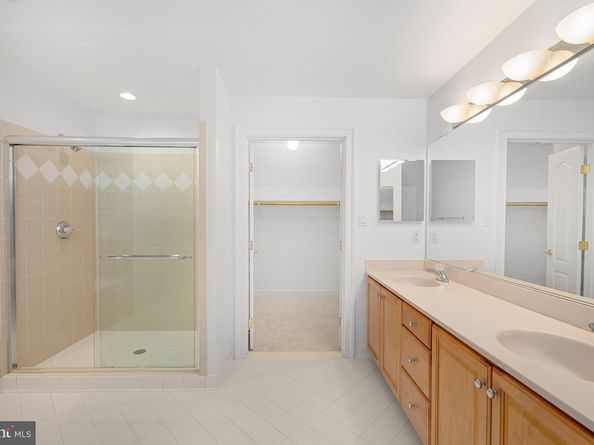 1200 Hunters Grove Court, Mclean VA 22102