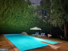 1200 Hunters Grove Court, Mclean VA 22102