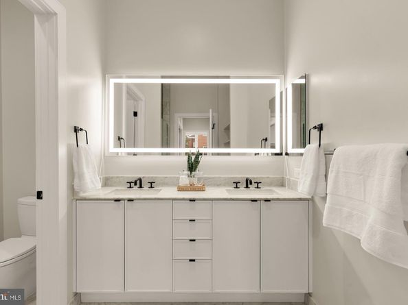 1311 D Street SE, Washington DC 20003